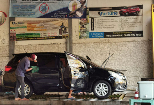 Rental Mobil Surabaya Terpecaya
